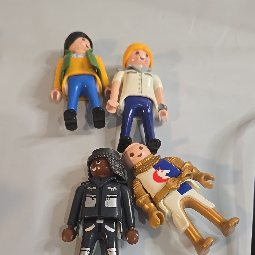 Playmobile play set figurines